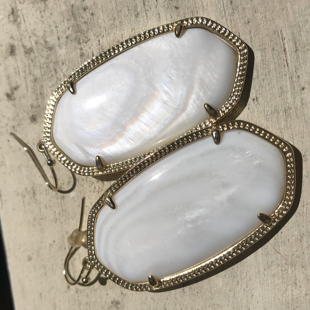 Kendra Scott ivory pearl (white) Danielle earrings